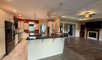 2702 Country Oaks Dr, Atlantic, IA 50022