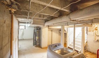 125 S Heckart St, Algona, IA 50511