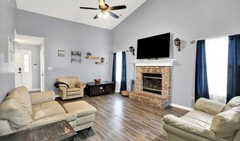 8426 Fort Sumter Dr, Indianapolis, IN 46227