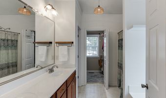 646 Forest Pine Dr, Ball Ground, GA 30107