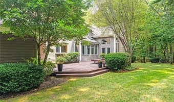 60 Pheasant Dr, East Greenwich, RI 02818
