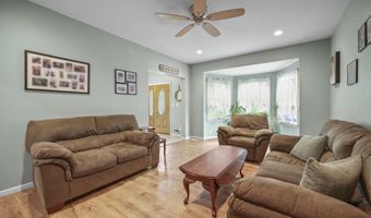 156 Myrtle Ave, Belford, NJ 07718