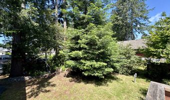 860 JODEE Ln, Brookings, OR 97415