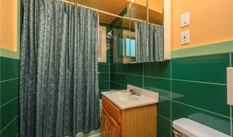 2035 Thornhill Dr, Akron, OH 44313