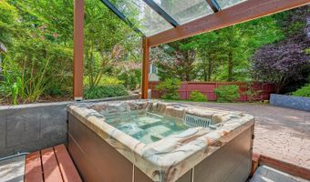 6208 WISCASSET Rd, Bethesda, MD 20816