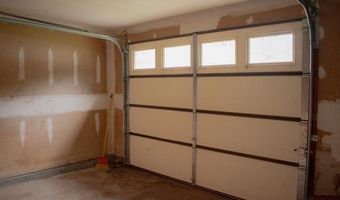 11 Melissa Ct, Albany, NY 12205