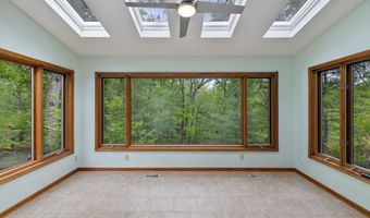 155 CONNIE, Basye, VA 22810