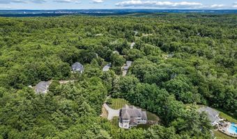 11 Dorothy's Way, Bedford, NH 03110