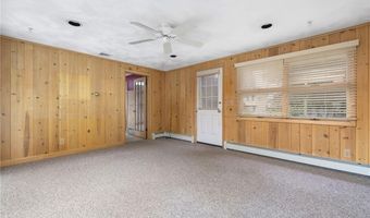 17 Jennie St, Cranston, RI 02920