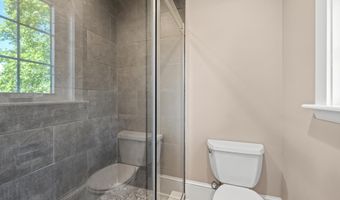 132 S GARFIELD St, Arlington, VA 22204