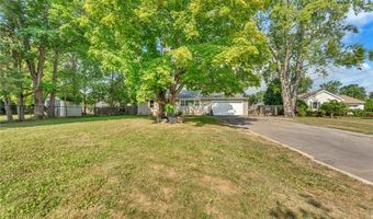 140 Haussauer Rd, Amherst, NY 14068