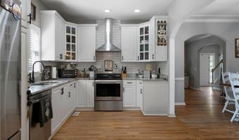 41 Golden Eagle Dr, Adairsville, GA 30103