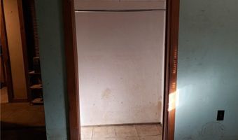 30 Hollywood Ave, Coventry, RI 02816