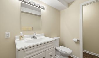 4 Biltmore Park 4, Bloomfield, CT 06002