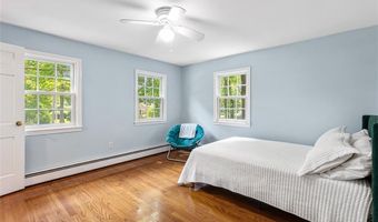 20 Terrace Dr, Barrington, RI 02806
