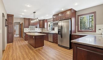 13340 Bainbridge Rd, Anchorage, AK 99516