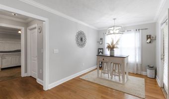 1204 Crestbrook Dr, Albertville, AL 35950