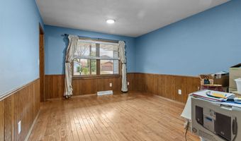 1022 E CAPITOL Dr, Appleton, WI 54911