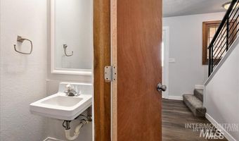 2304 N Montana Ave, Caldwell, ID 83605
