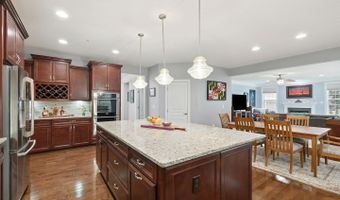 7 HEARTWOOD Ter, Rockville, MD 20855