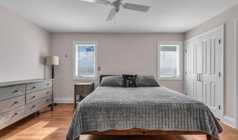 90 E Lincoln Ave, Atlantic Highlands, NJ 07716