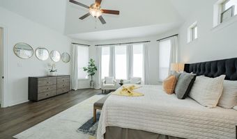 2419 Resort Dr, Heath, TX 75126