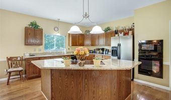 420 April Oaks Ct, Ballwin, MO 63021