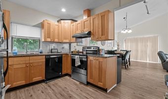 129 Simmonsville Ave, Johnston, RI 02919
