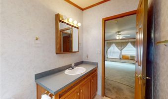 6855 Woodard Rd, Andover, OH 44003