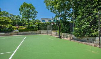 10 Pepperidge Ln, Amagansett, NY 11930