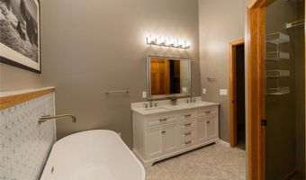 12997 Garvin Brook Ln, Apple Valley, MN 55124
