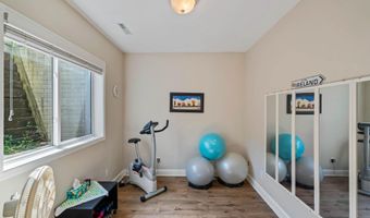 2279 Pheasant Ridge Ln, Ames, IA 50010