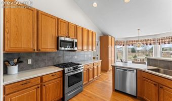 685 Green Gables Way, Bennett, CO 80102