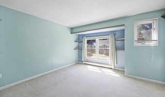 135 Fairway Dr 135, Cheshire, CT 06410