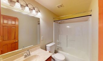 7427 Oak Knoll Dr, Indianapolis, IN 46217