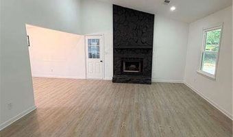 6211 Emerald Springs Dr SE, Acworth, GA 30102