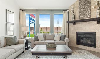 222 Shawnee Trl, Alvarado, TX 76009