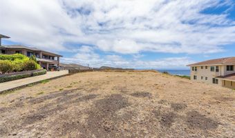 132 Hoolako Pl, Honolulu, HI 96825
