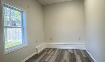 10 W Bates St, Auburn, ME 04210