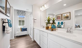 22589 E 47th Dr, Aurora, CO 80019