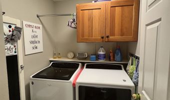 7327 Oak Knoll Dr, Indianapolis, IN 46217