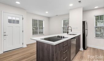 1525 Briar Creek Rd B, Charlotte, NC 28205