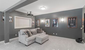 1977 EMERALD GLEN Ct NE, Ada, MI 49301