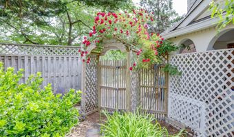 4918 SUNSET Ln, Annandale, VA 22003