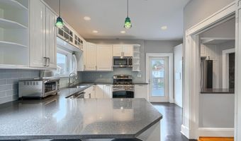 2210 LAKE Ave, Baltimore, MD 21213