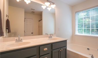 18 Hames Pt, Adairsville, GA 30103