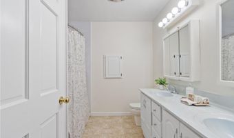 17 Stone Pound Ln, Atkinson, NH 03811