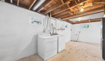 7105 Geneva Ct, Lakewood, CO 80214