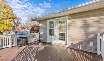 2007 Oakridge Dr, Ava, MO 65608