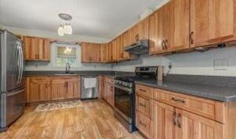 2522 Cindy St, Athens, TN 37303